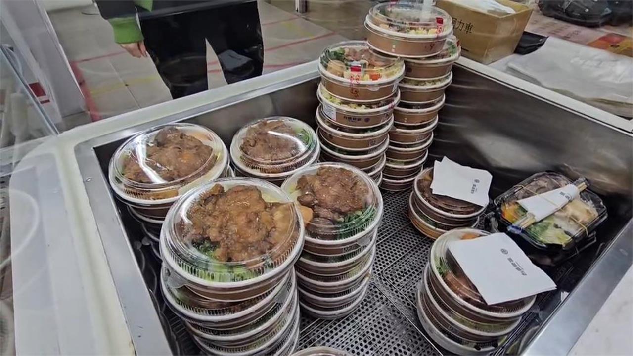 難忍台鐵排骨便當味道!茹素藝術家「許願素食車廂」被罵…大嘆:人心險惡