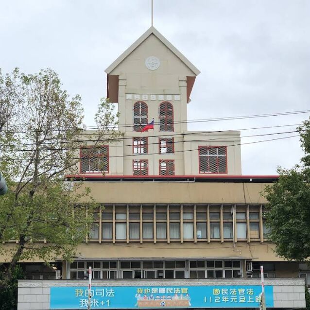 母親離婚與鄰居交往偕女兒同居　色繼父伸狼爪性侵害墮胎
