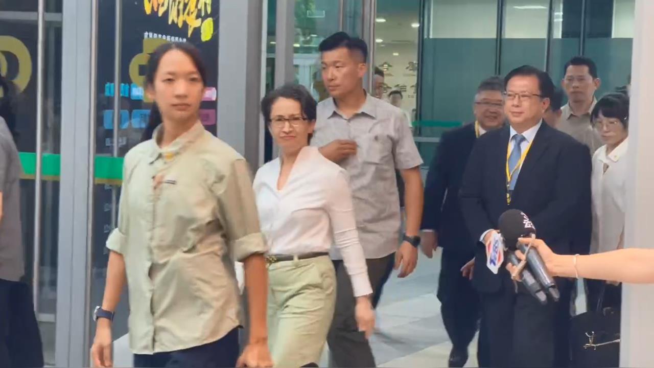 快新聞/AIT揭中共扭曲二戰文件!林佳龍致謝 蕭美琴反應曝光