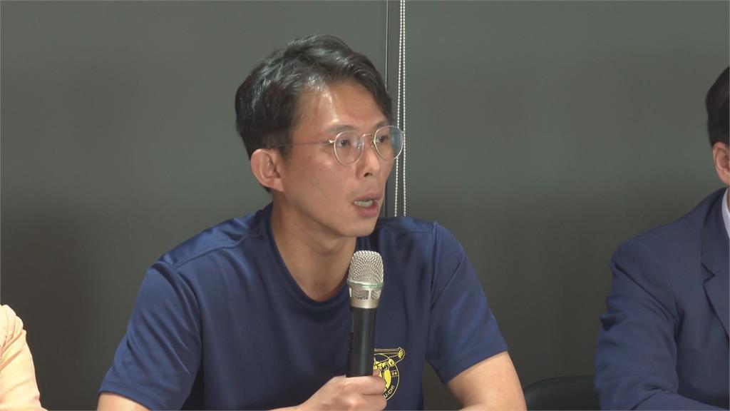 快新聞/救高虹安?黃國昌考察新竹棒球場 林志潔酸:一直監督前朝「時空錯亂」