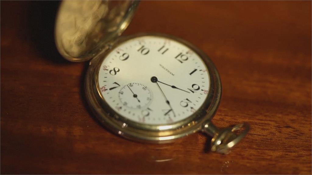 鐵達尼號文物拍賣會　金懷錶117.5萬英鎊拍出　刷新最高價紀錄