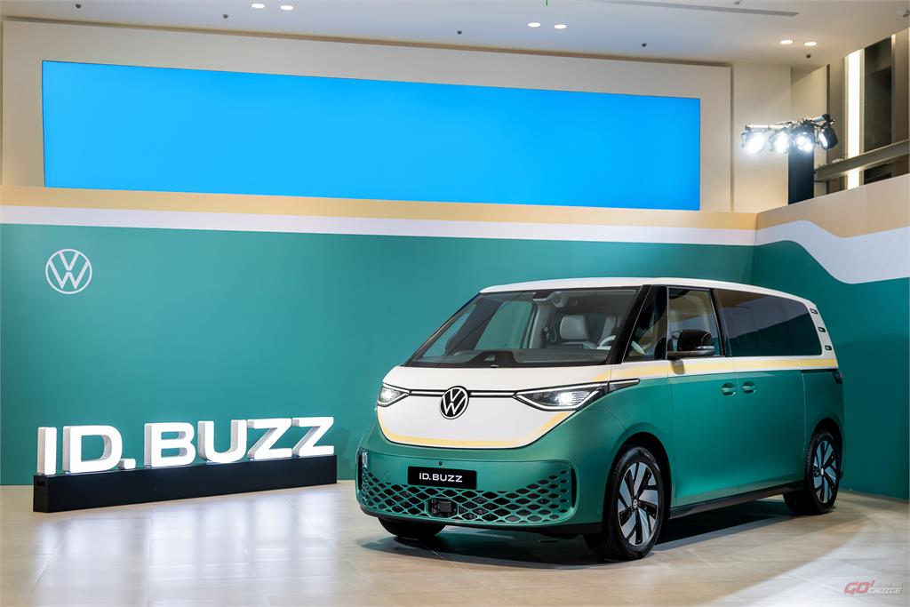 福斯商旅 ID.BUZZ 增六座車型，售價 239.8 萬起！