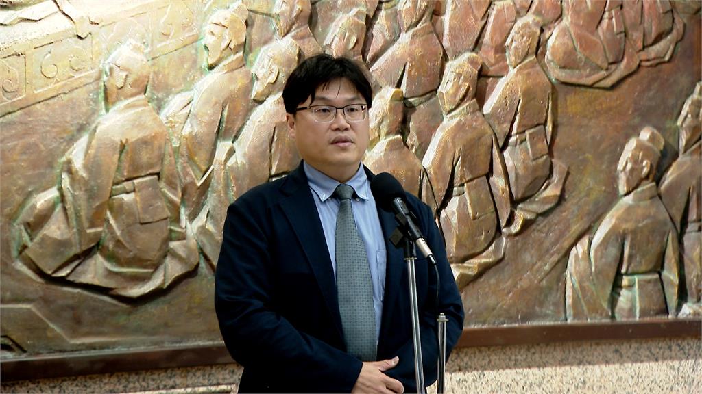 徹查陳忠慶.周台英"29項研究案"！　　教部將赴台大.北市大清查