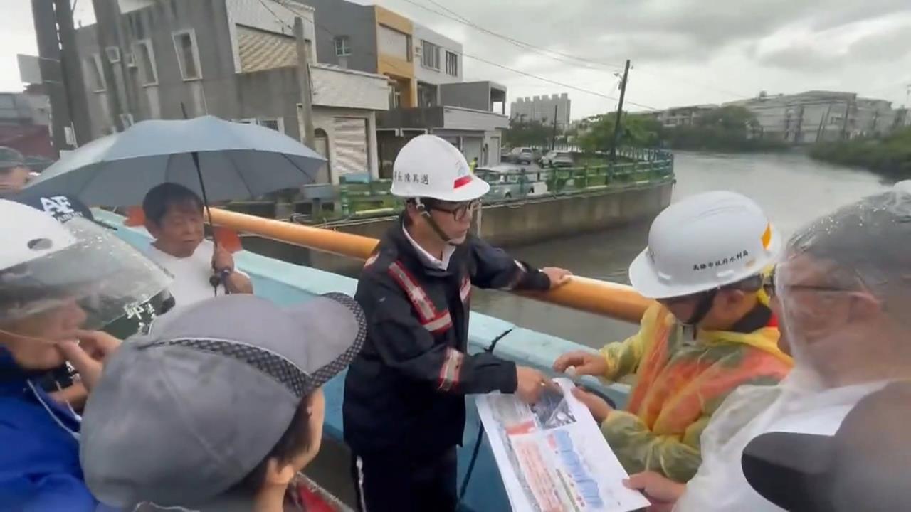 深夜急轉！高雄、台南因雨量修正　緊急宣布停班課、向市民致歉