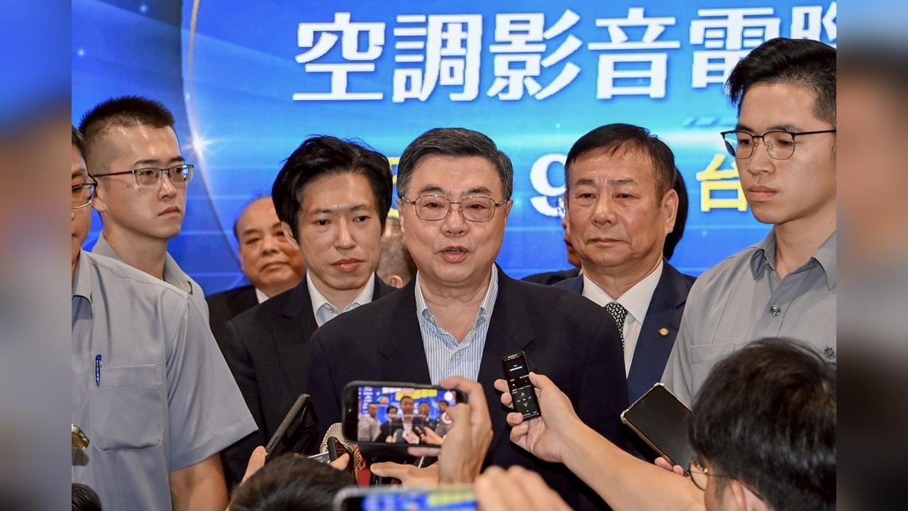 快新聞/納永居外國人!普發1萬公告後1個月內發放 「入帳時間」卓揆全說了