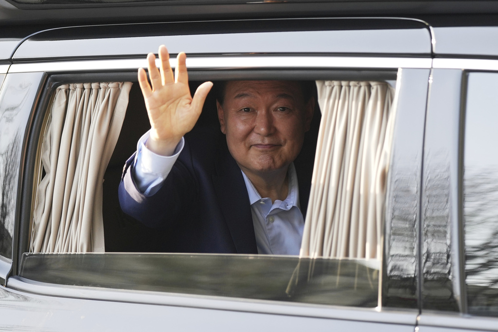 快新聞／遭彈劾7天後！尹錫悅今搬離總統官邸　離開前先向幕僚道別