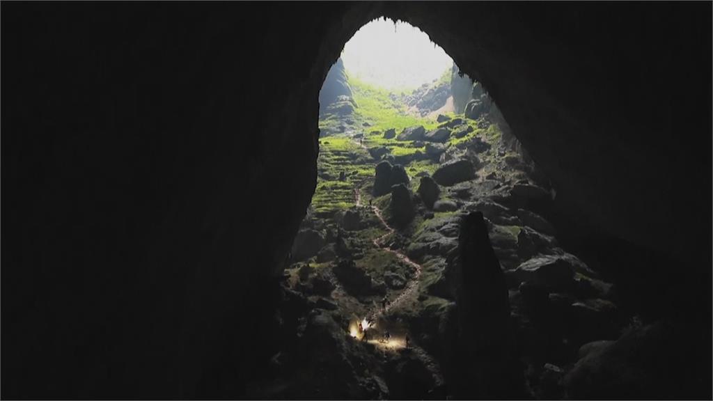 攀世界最大洞穴越南「山水洞」　估體積越來越大