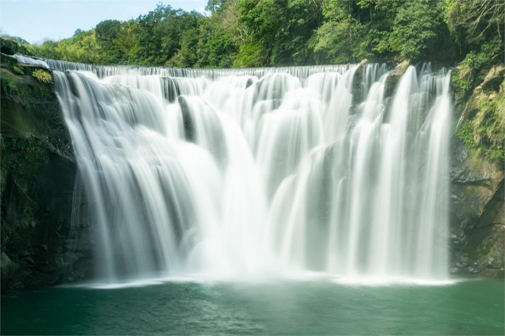 台版尼加拉瓜瀑布　追瀑布、等火車一次滿足
