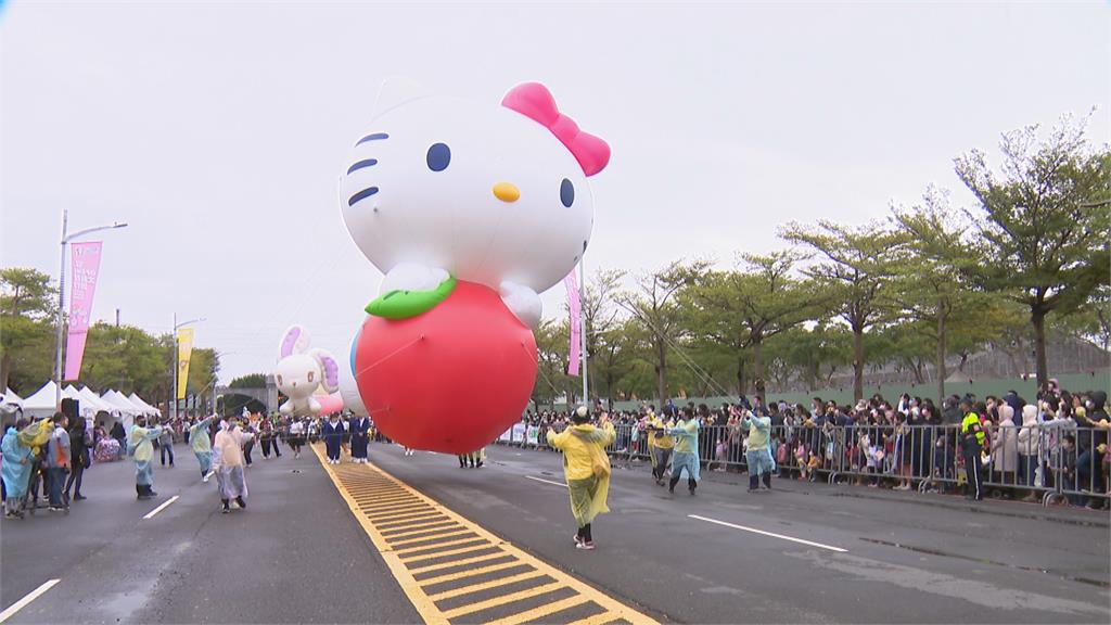 HELLO　KITTY等17種大型氣球　高雄氣球遊行睽違2年登場