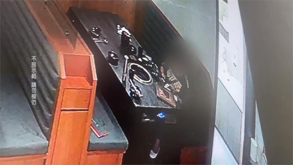女子吃近萬元和牛燒肉　沒錢付被逮還問警察這件事