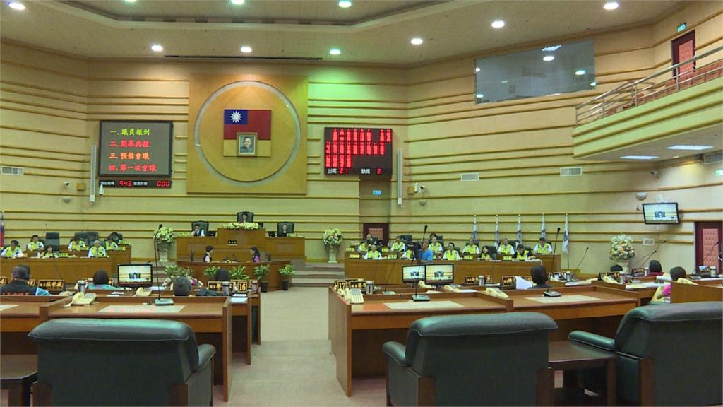 涂醒哲依法請假 嘉義市議會砲聲隆隆