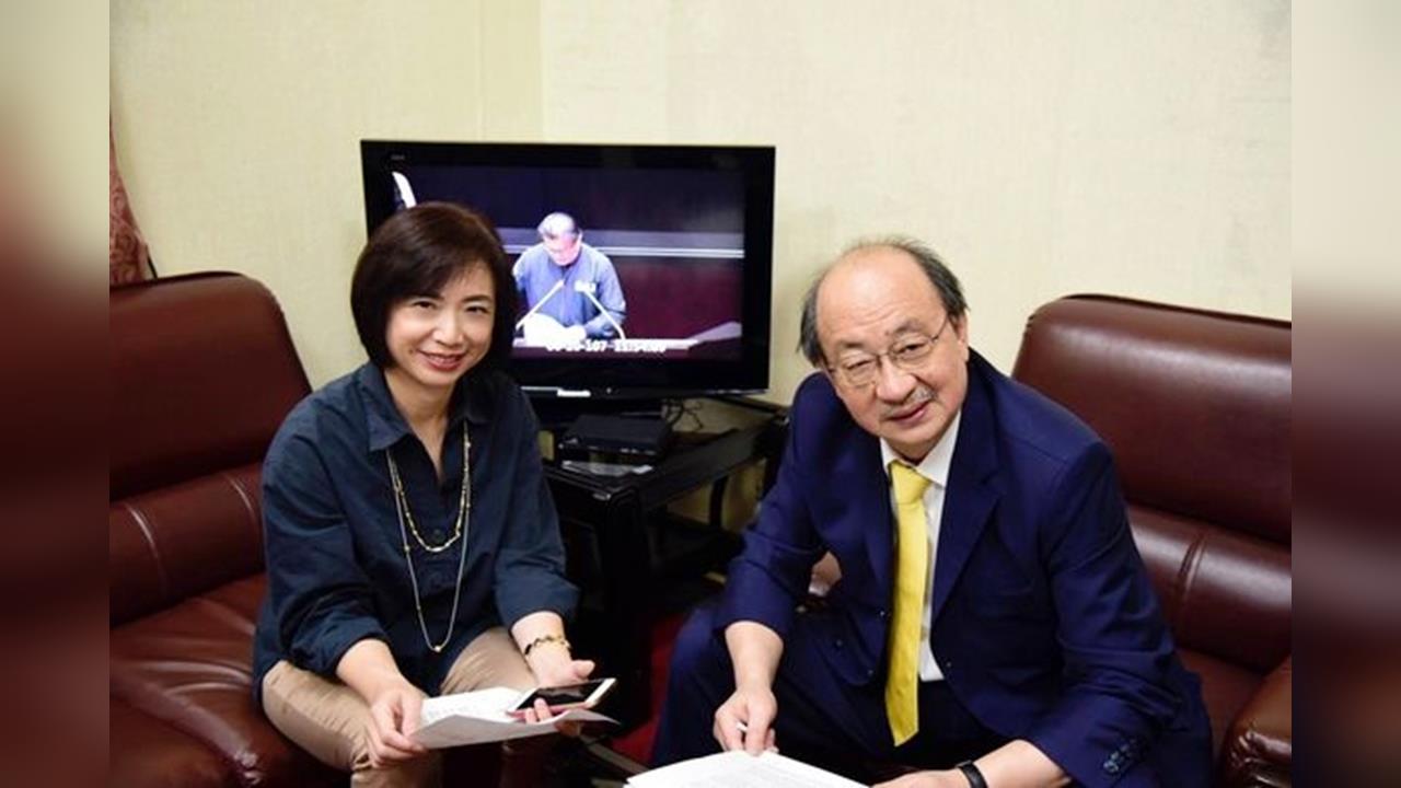 快新聞／柯建銘卸任立院民進黨團總召　何欣純曬舊合照「感謝卓越領導」