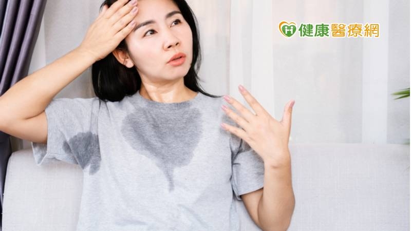女性停經年齡多在50歲！3招改善更年期不適