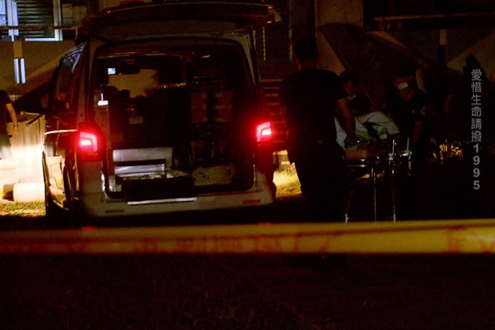 六旬婦遭鄰友砍死 凶嫌服農藥自盡身亡