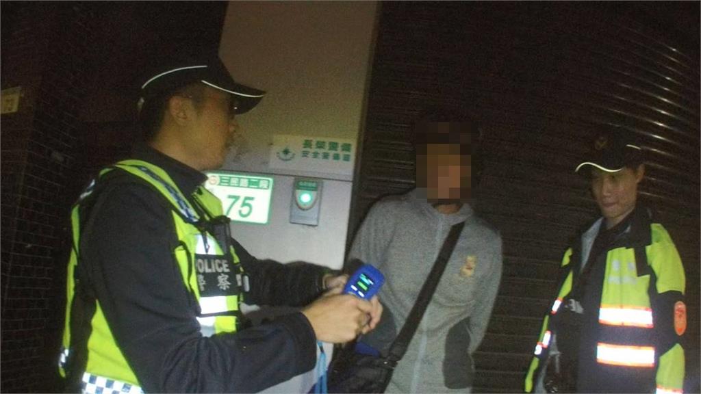 快新聞／飆演技失敗！男子酒駕稱肚子痛　與警糾纏近10分鐘依然吞18萬罰鍰