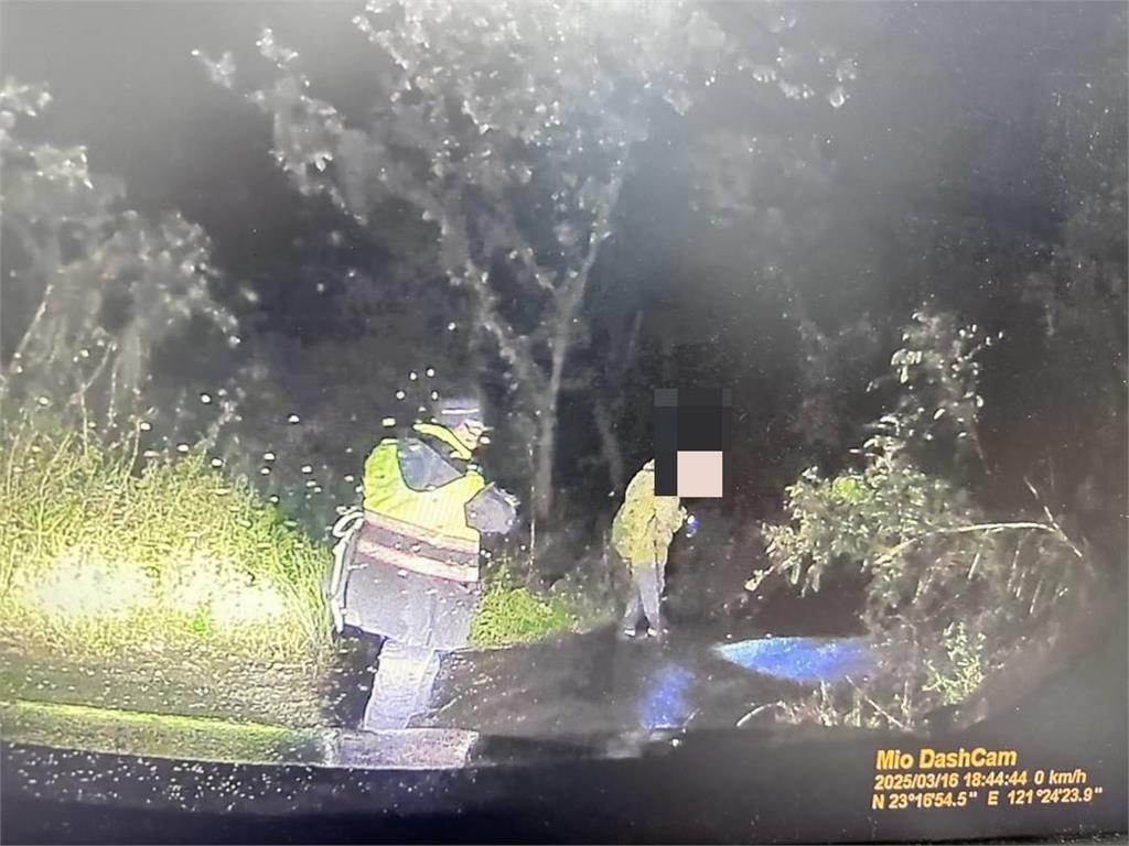 山區突遇暴雨溪水湍急！33名登山客受困安通古道獲救