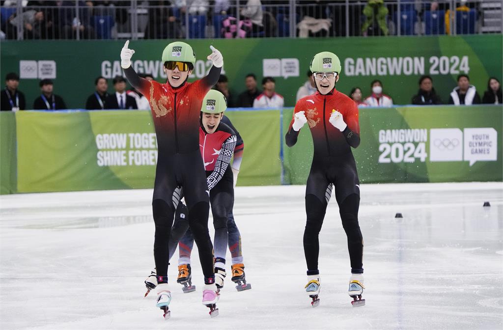 「冬青奧」中國選手出手犯規　韓國小將摔倒滑出賽道無緣頒獎台