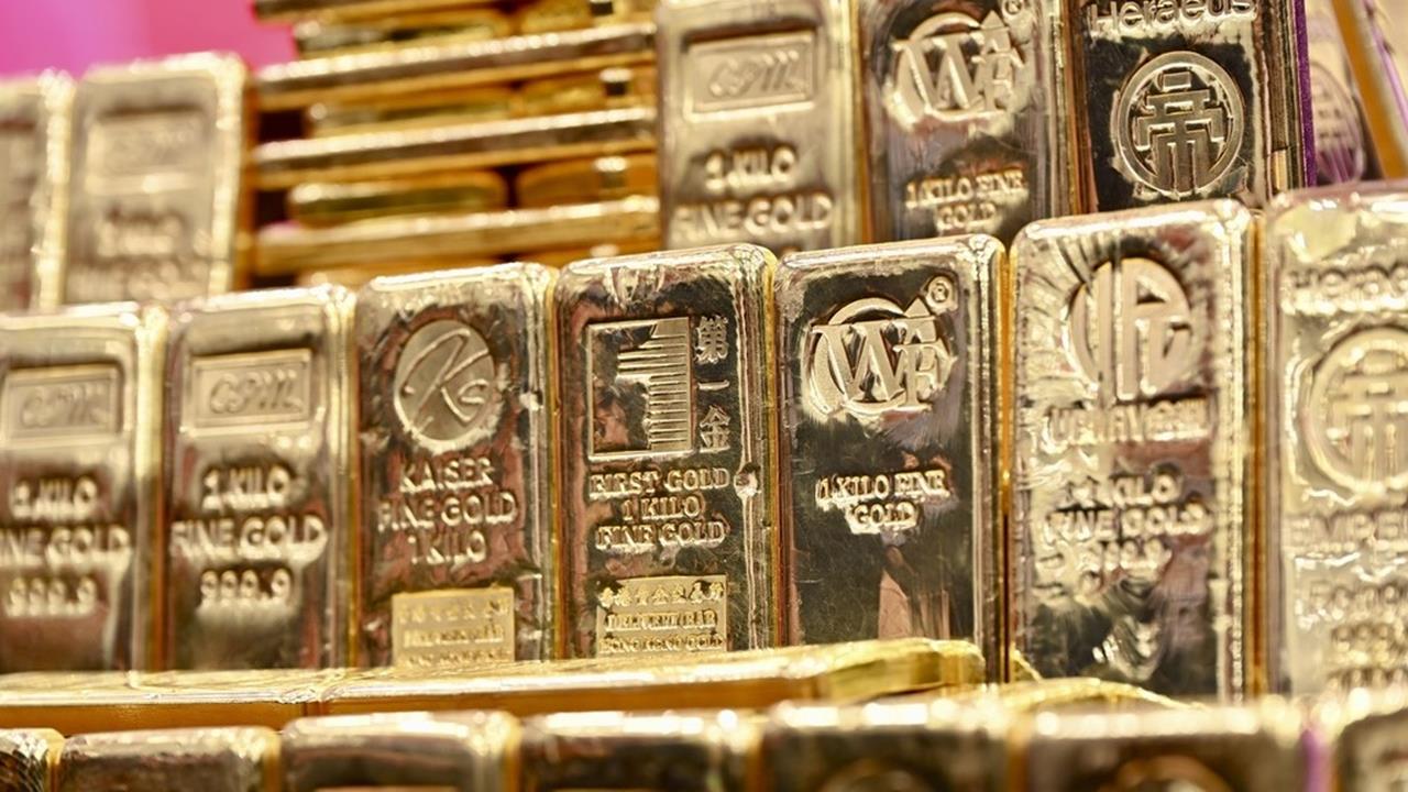快新聞／穿金戴銀！國際貴金屬價格同步創高　黃金上看「5千美元」大關