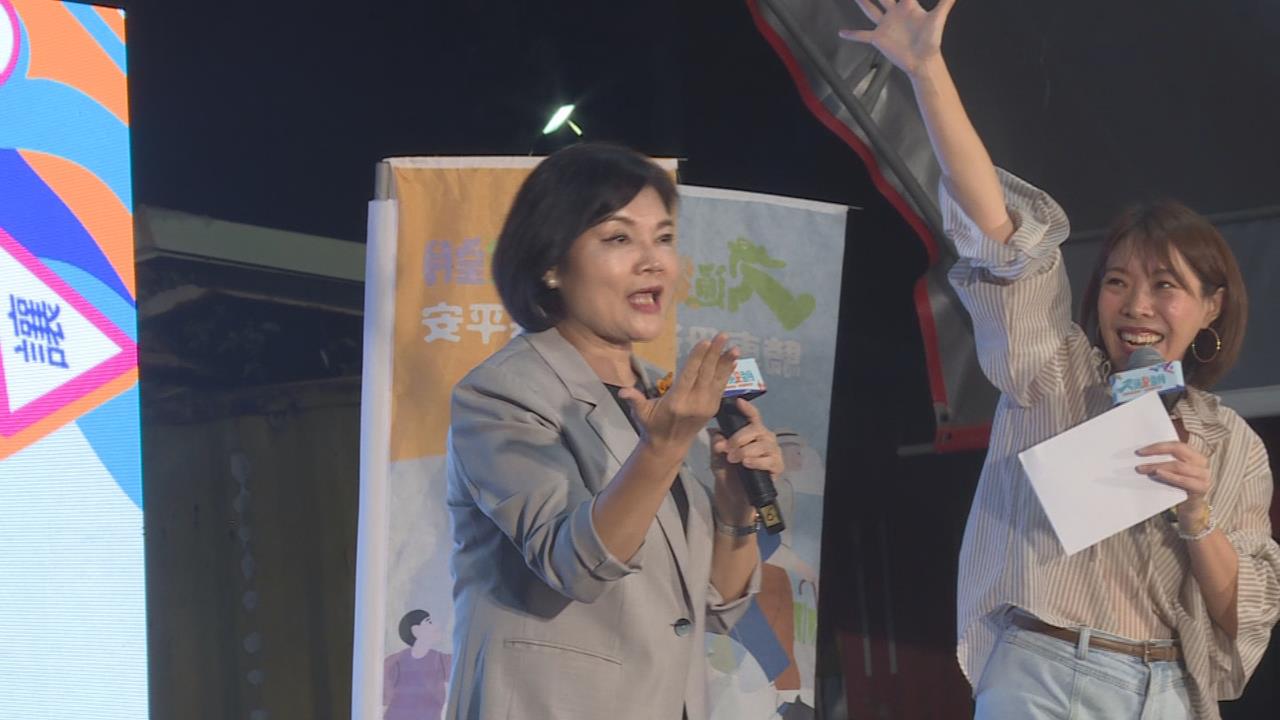 雲林縣政府攜手交通部宣導交安　沈文程唱歌不忘宣導「高齡換照」