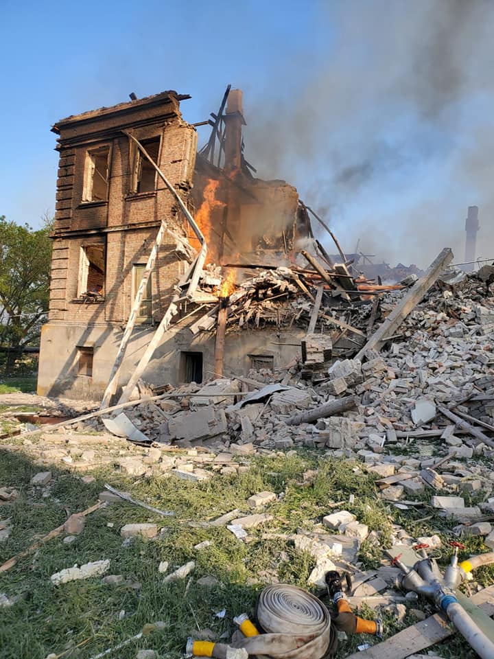 快新聞／俄羅斯轟炸烏克蘭學校釀2死　殘骸下60人恐全罹難
