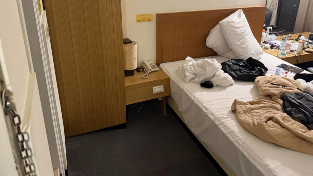 犯案過程五度變裝、兩度換交通工具　張文「旅館房間」曝光！如小型軍火庫