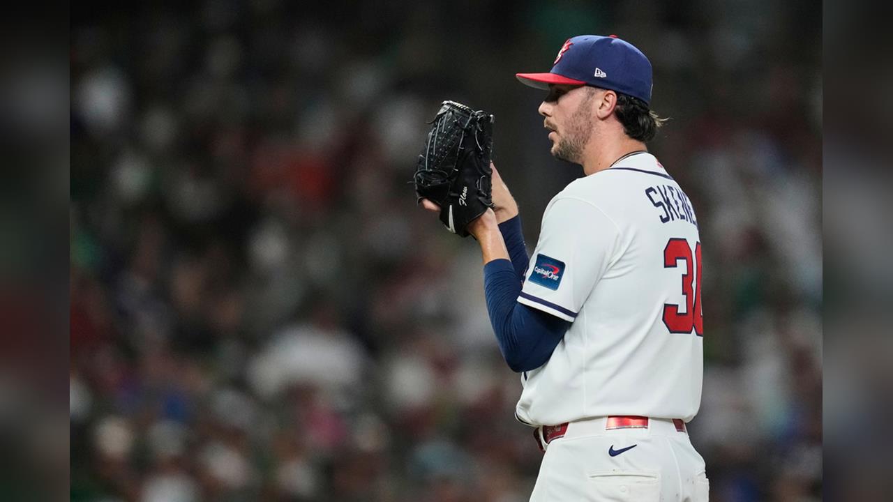 經典賽(影)／美國賽揚王牌史金恩斯火球飆K！KD都點頭激賞「狠角色」