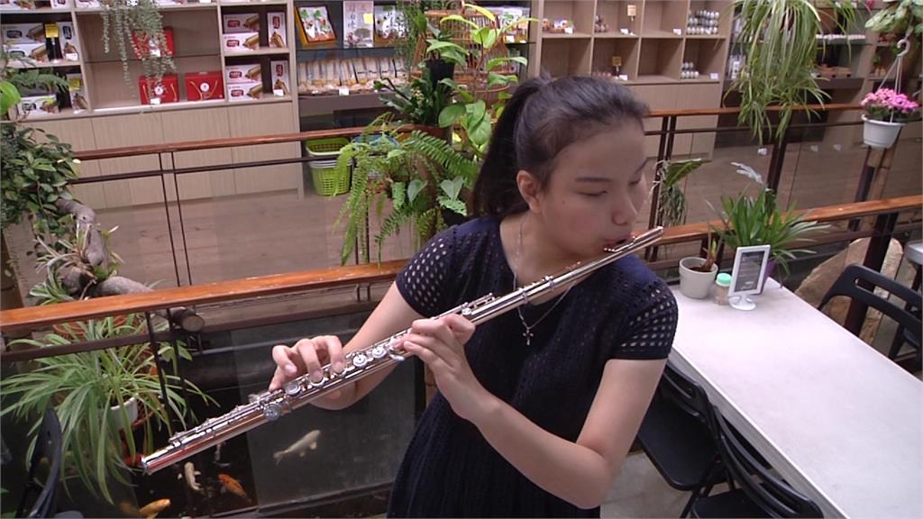 全盲長笛女孩擊敗上百對手 錄取德國音樂學院 