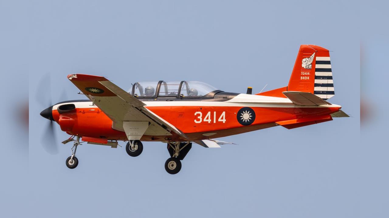 快新聞／岡山基地「T-34教練機驚傳墜毀」！2飛行員不幸殉職　身分曝光