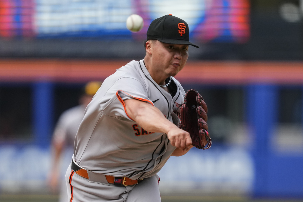 MLB/鄧愷威手套繡國旗大聯盟首度先發 雖吞敗表現仍受肯定
