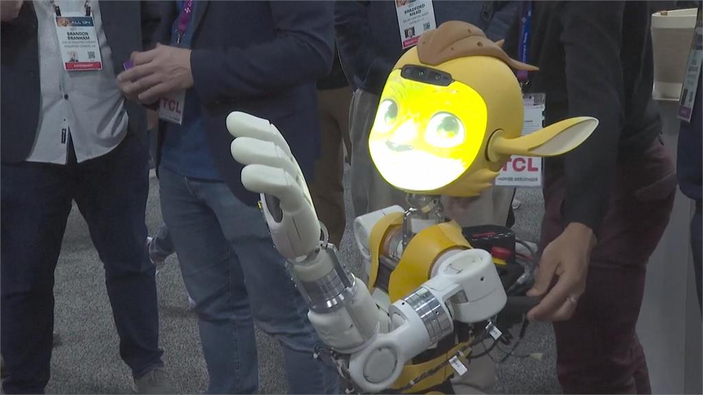 美國消費電子展開幕　各種特色機器人首度登場