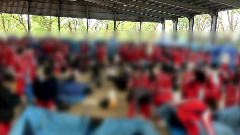 雨神攪局！高中新生成長營變難民營？　數百人在埔心牧場集體「打地舖」