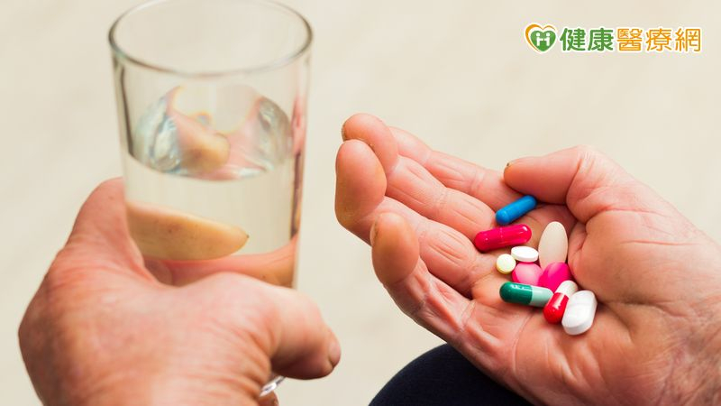 洗腎還要吃藥嗎？高榮研究揭：自行停藥死亡風險激增