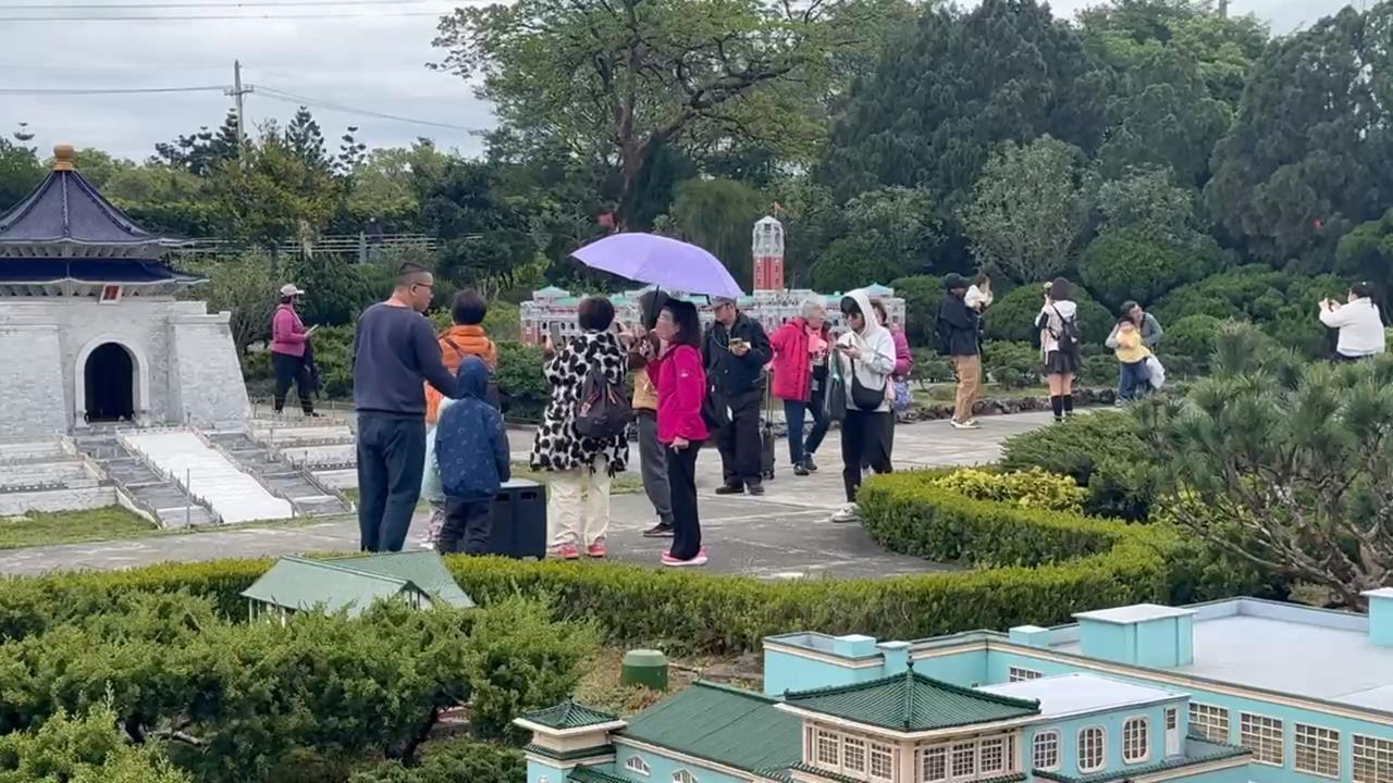 小學生遊小人國遭人丟石頭砸傷　家長控未送醫延誤處理