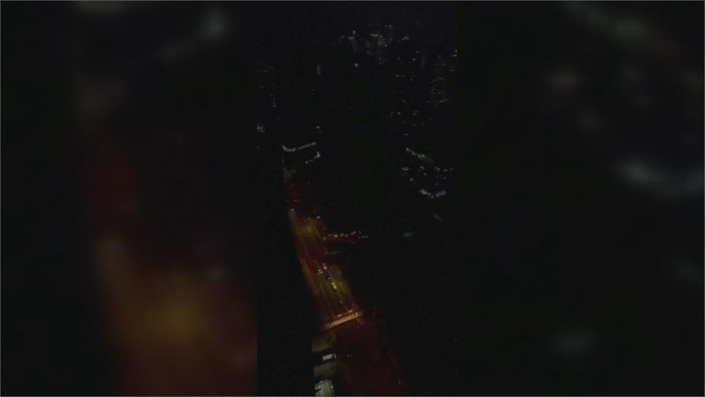 浣熊觸碰設備釀停電近三小時　多倫多街道一片漆黑7千戶受影響