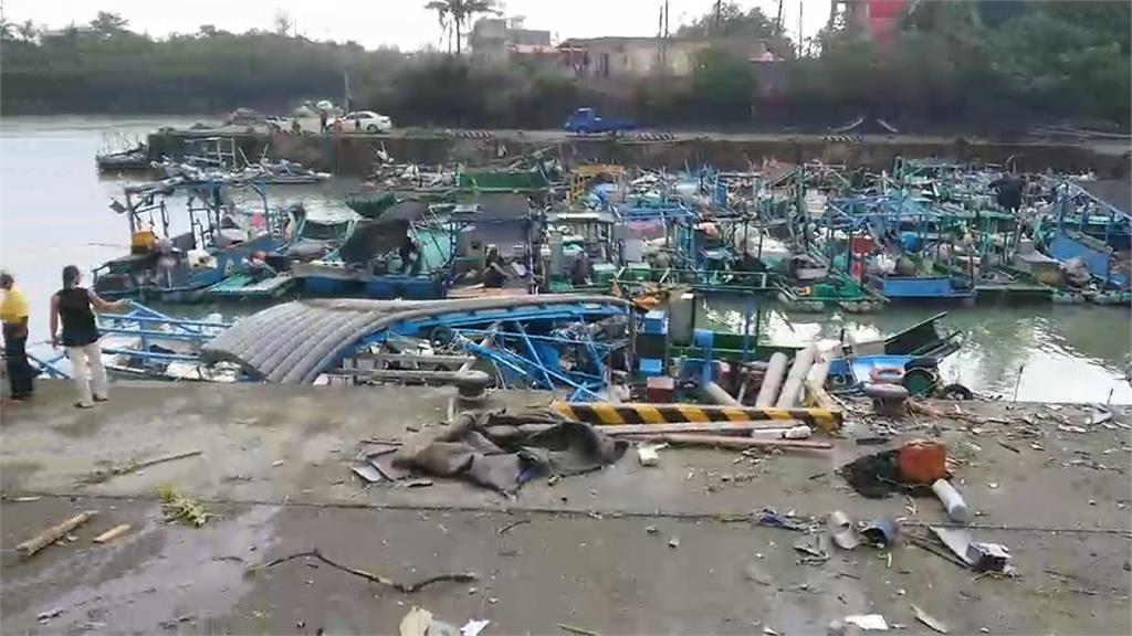 尚武漁港成漁船墳場 處處見船隻殘骸