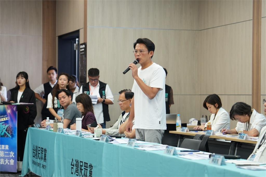 快新聞／民眾黨全代會將表決2年條款　黃國昌特意保留「柯文哲座位」