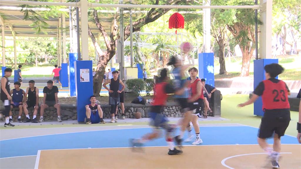 夢想家基金會3對3籃球賽開打　周俊三提醒小選手「養成好習慣」