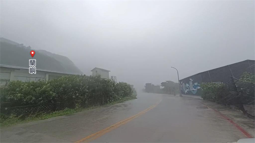 山陀兒襲台首當其衝　綠島、蘭嶼颳11級風、浪高8公尺