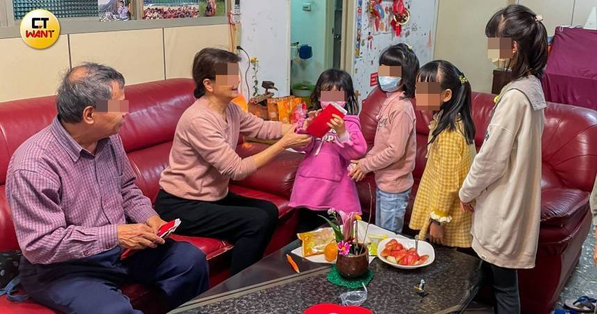 還有人在叫外公外婆？年輕人不愛：太見外　改用1招區分網推爆