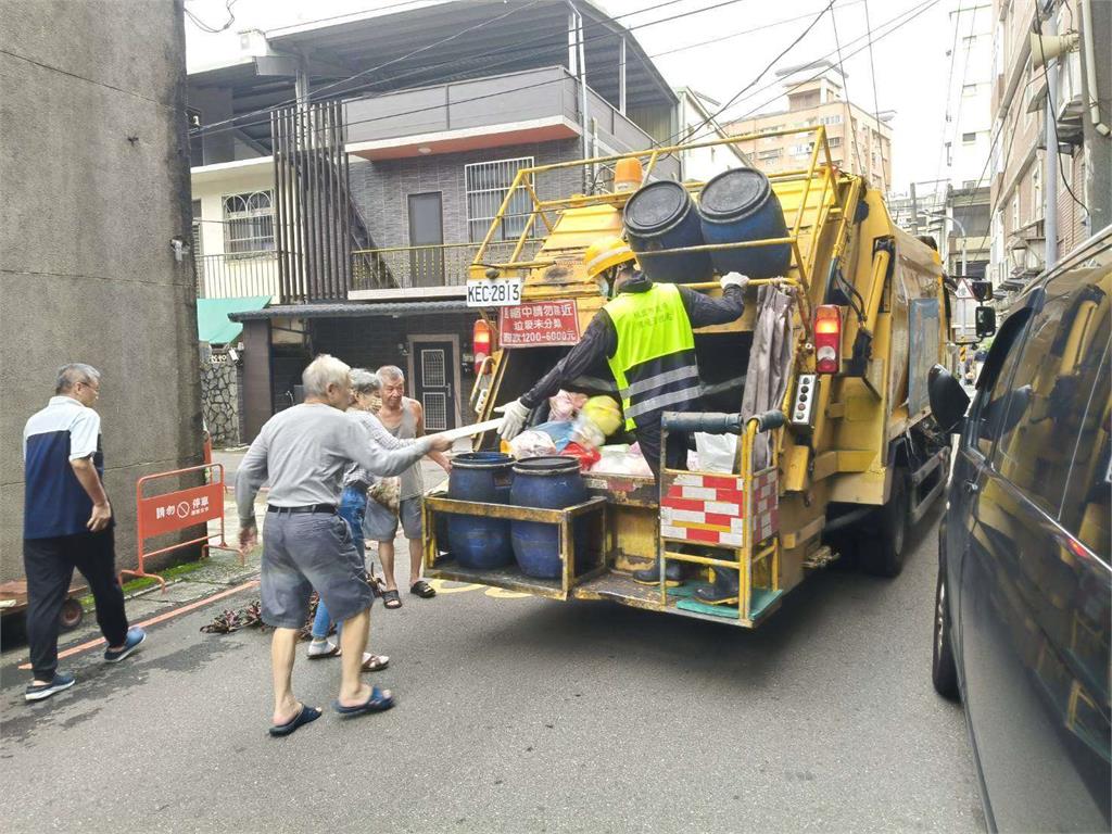 桃園清潔隊上工2天才說「錄取錯人」秒解雇 環管處：他沒參加考試