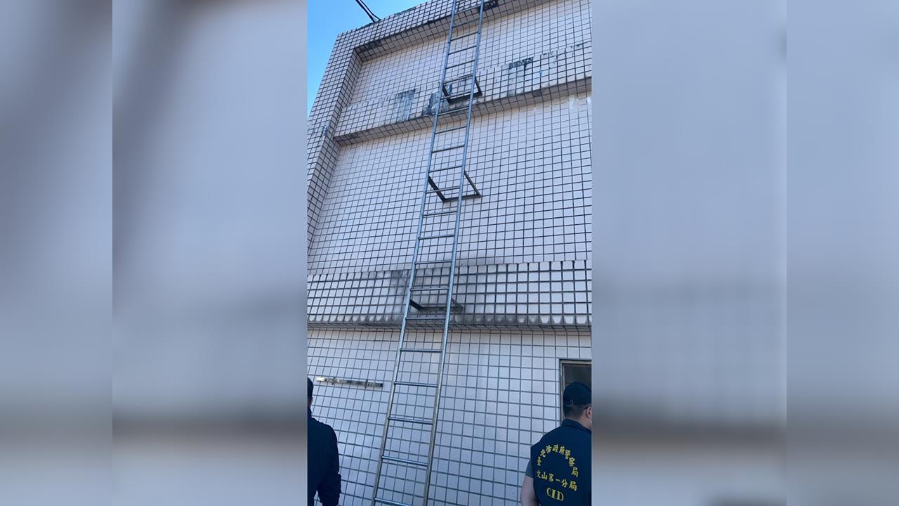 快新聞／嚇！北市大樓自來水飄異味　竟是非社區住戶陳屍頂樓水塔
