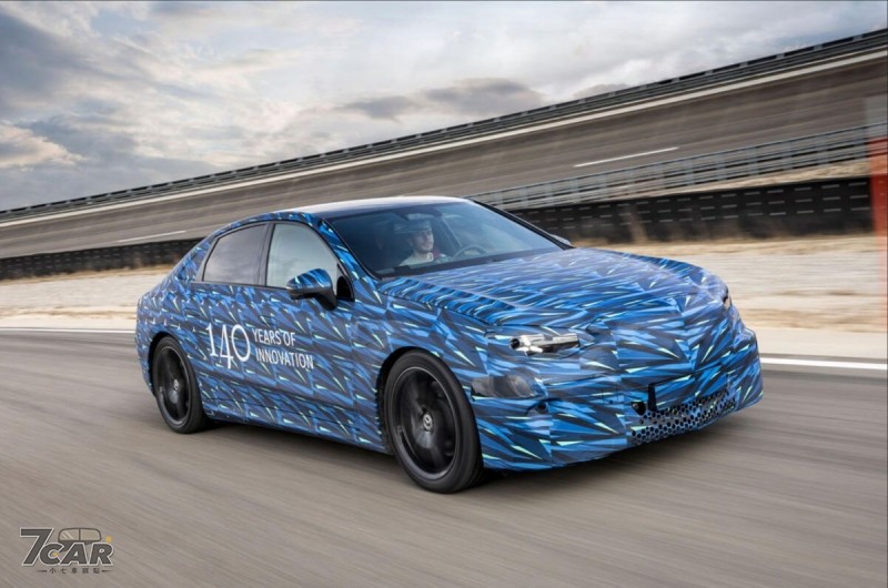 鎖定 Model 3 級距、導入 800V 架構，Mercedes-Benz 全新 C-Class 