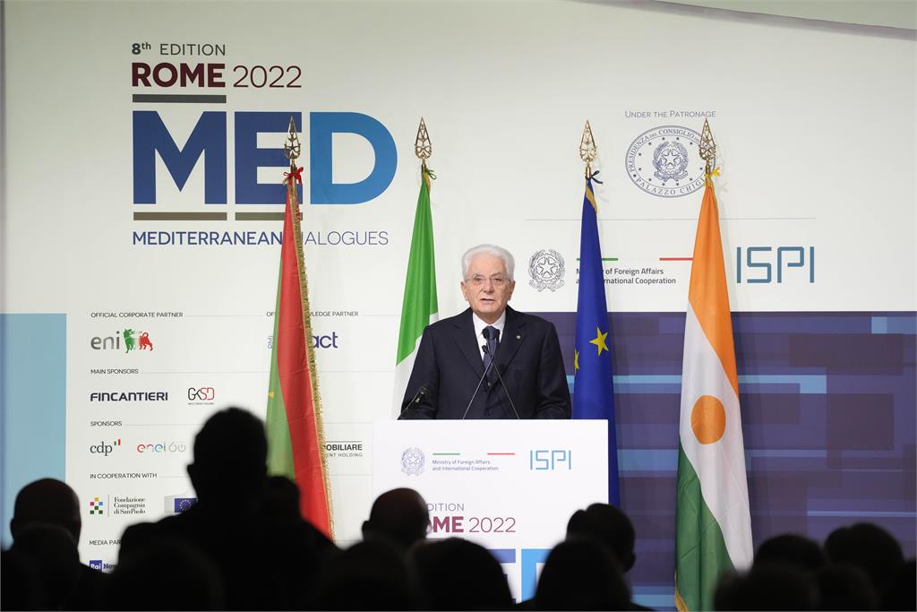 義大利總統馬達雷拉確診COVID-19　僅輕微發燒