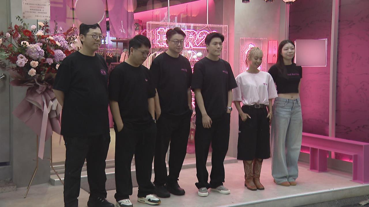 日本潮流品牌海外新店開幕 大批民眾排隊搶購限量商品