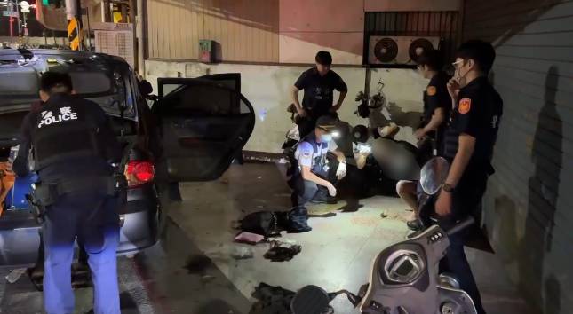 快新聞／高雄男深夜逆向遭攔查　持毒心虛露餡竟持三角錐攻擊員警