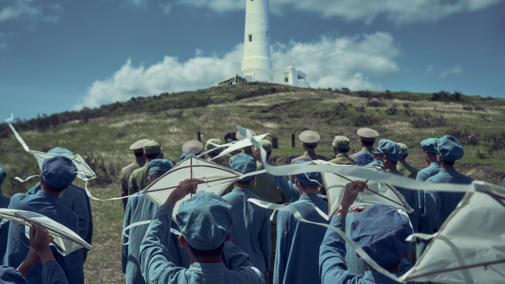 旗艦大戲《星空下的黑潮島嶼》未播先轟動!片尾曲「男聲」引熱議 金曲歌手提前曝光