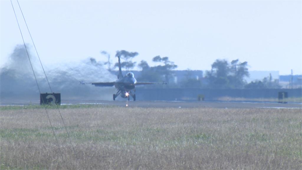 戰機操演F-16V投擲2000磅炸彈險波及海巡　疑沒計算好釀意外！空軍致歉