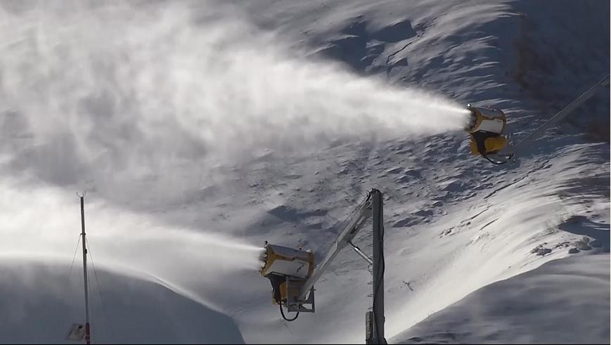 冬奧比賽場地造雪 零下40度低溫考驗人和機器