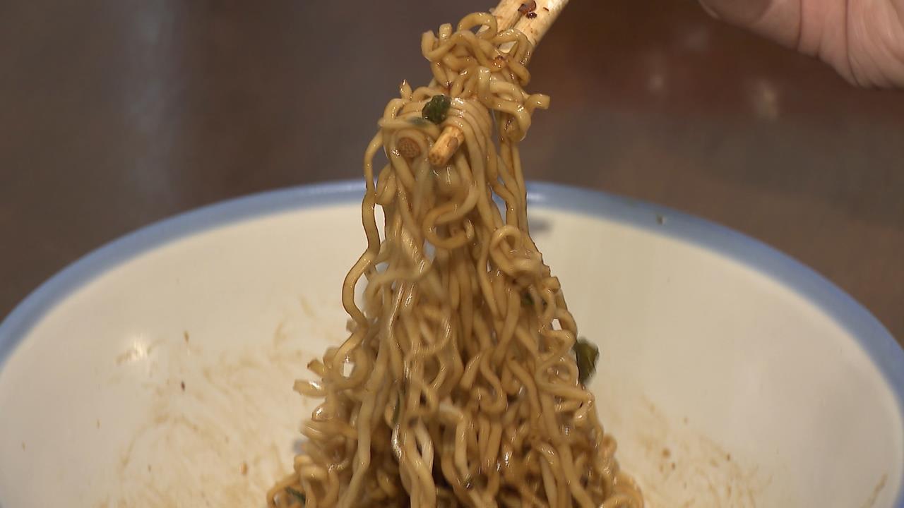 台灣泡麵年商機140億　國產三強穩坐寶座　酸菜魚.乾拌麵飄酒香