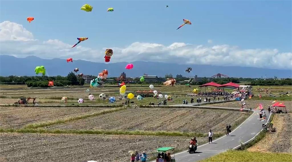 宜蘭冬山風箏嘉年華登場　「Q版眾神明」風箏齊聚高空